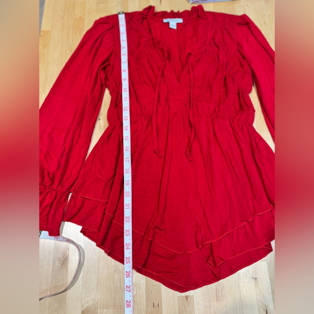 Red Ruffled Tunic Blouse - Picture 11 of 12